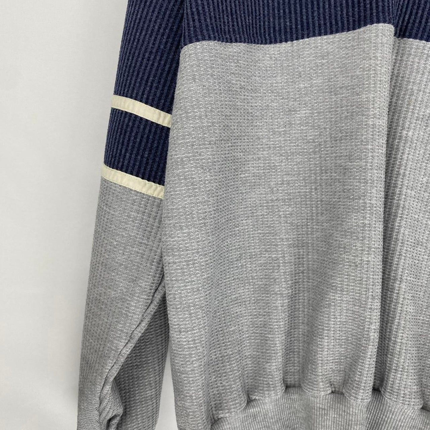 Collared Sweatshirt - L