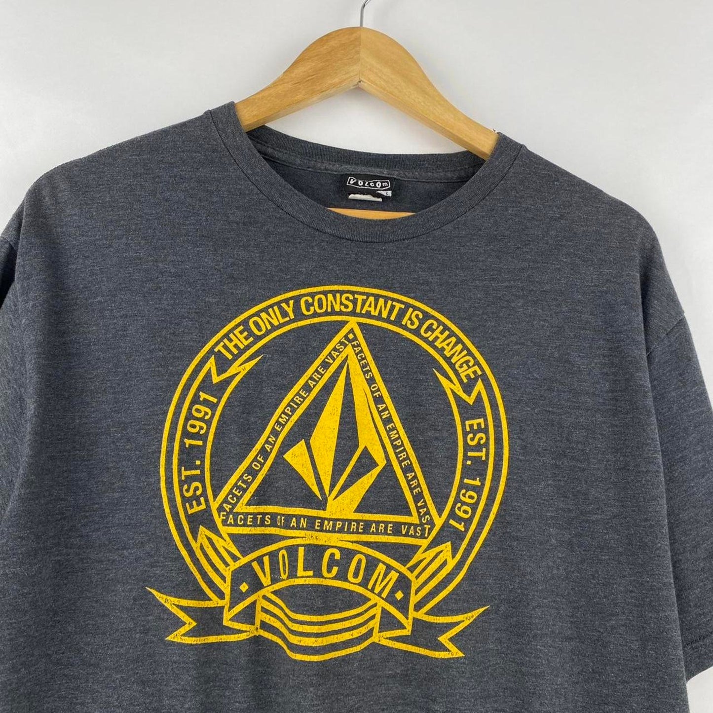 Volcom Tee - L