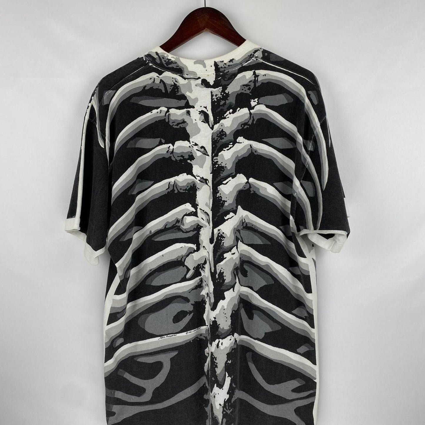 Skull & Spine Liquid Blue Tee - L