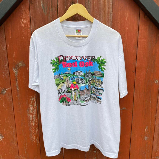 Discover Red Oak Tee