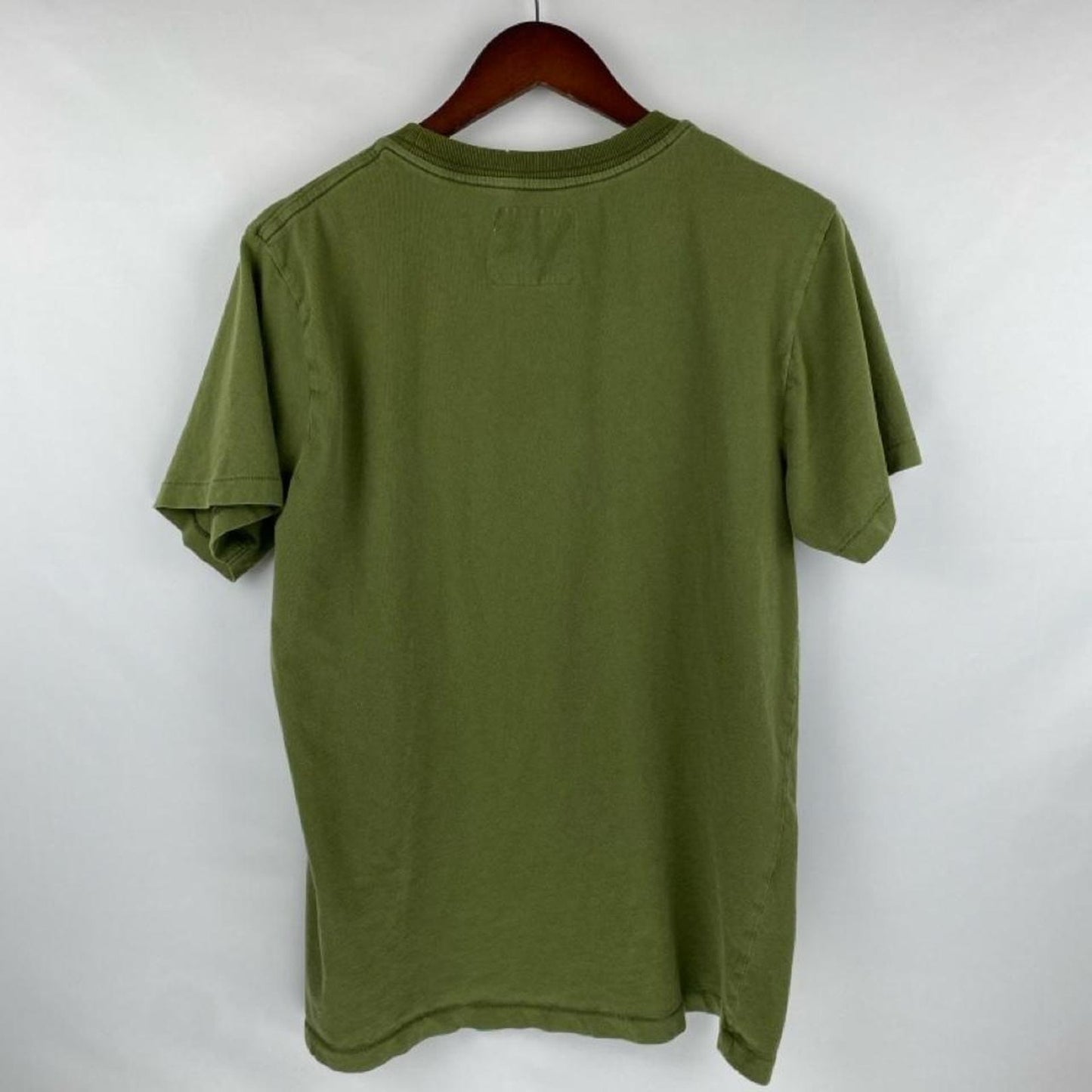 Aeropostale Tee - L