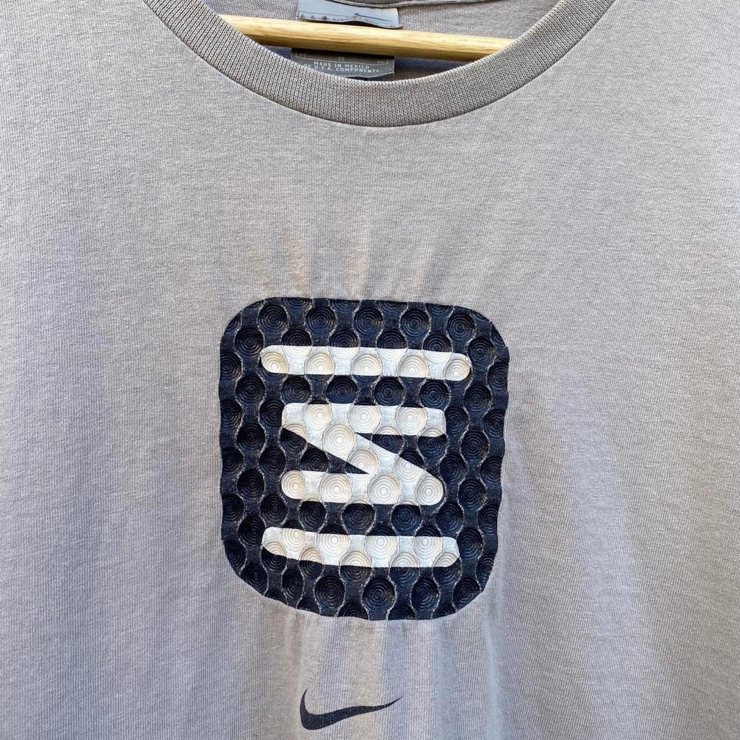 Y2K Nike Tee - M