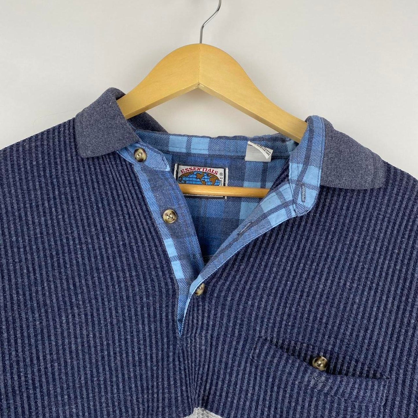 Collared Sweatshirt - L