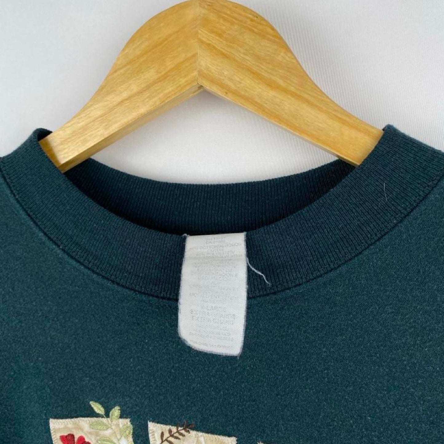 Embroidered Flowers Sweatshirt - XL