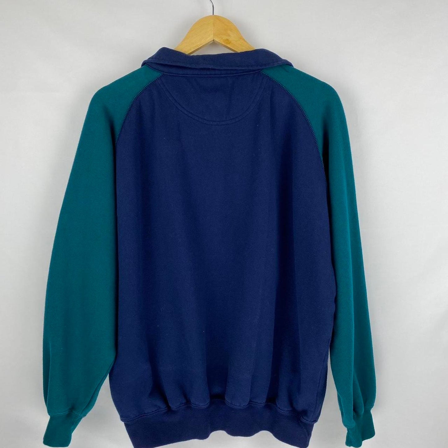 Quarter Zip Sweatshirt - M