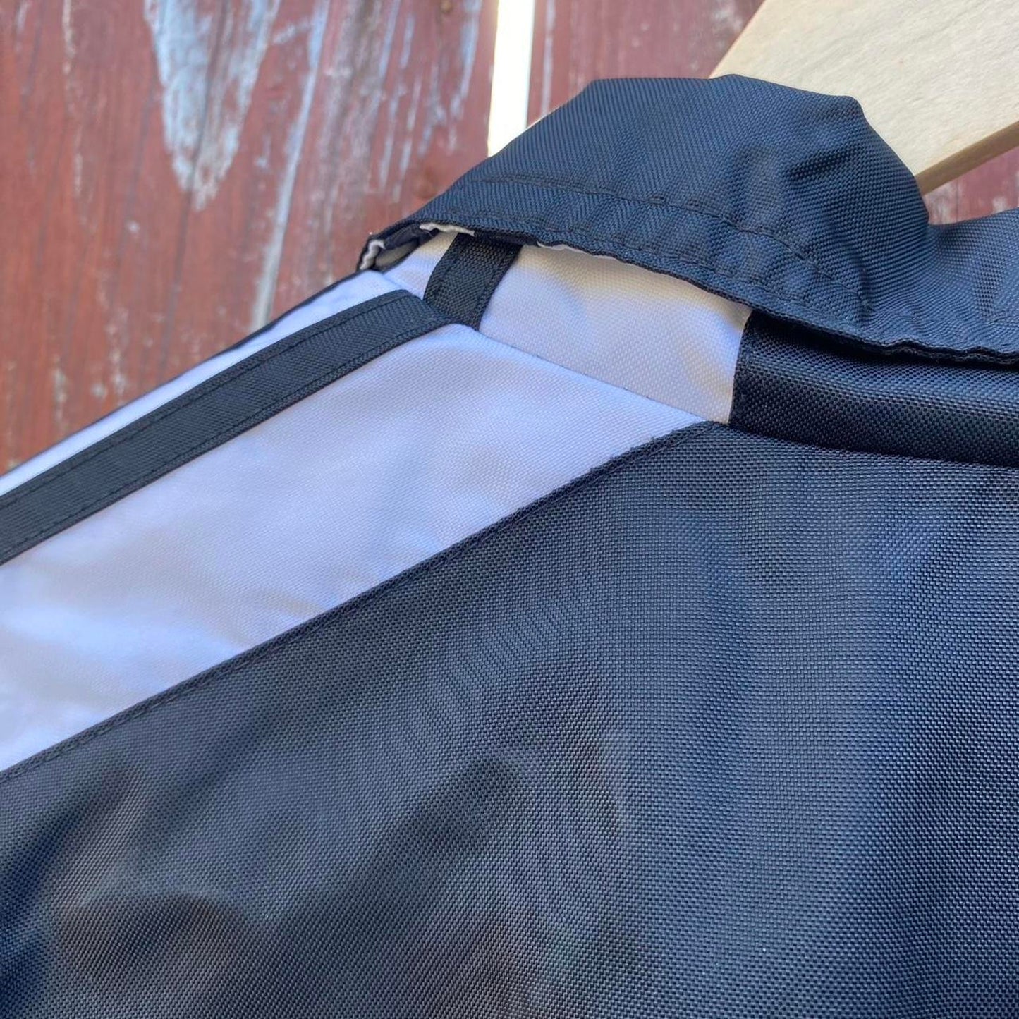 Adidas Windbreaker - L