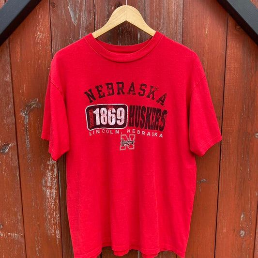 Husker Tee