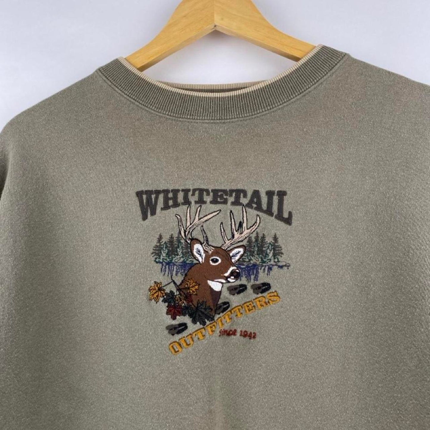 White Tail Deer Sweatshirt - XXL