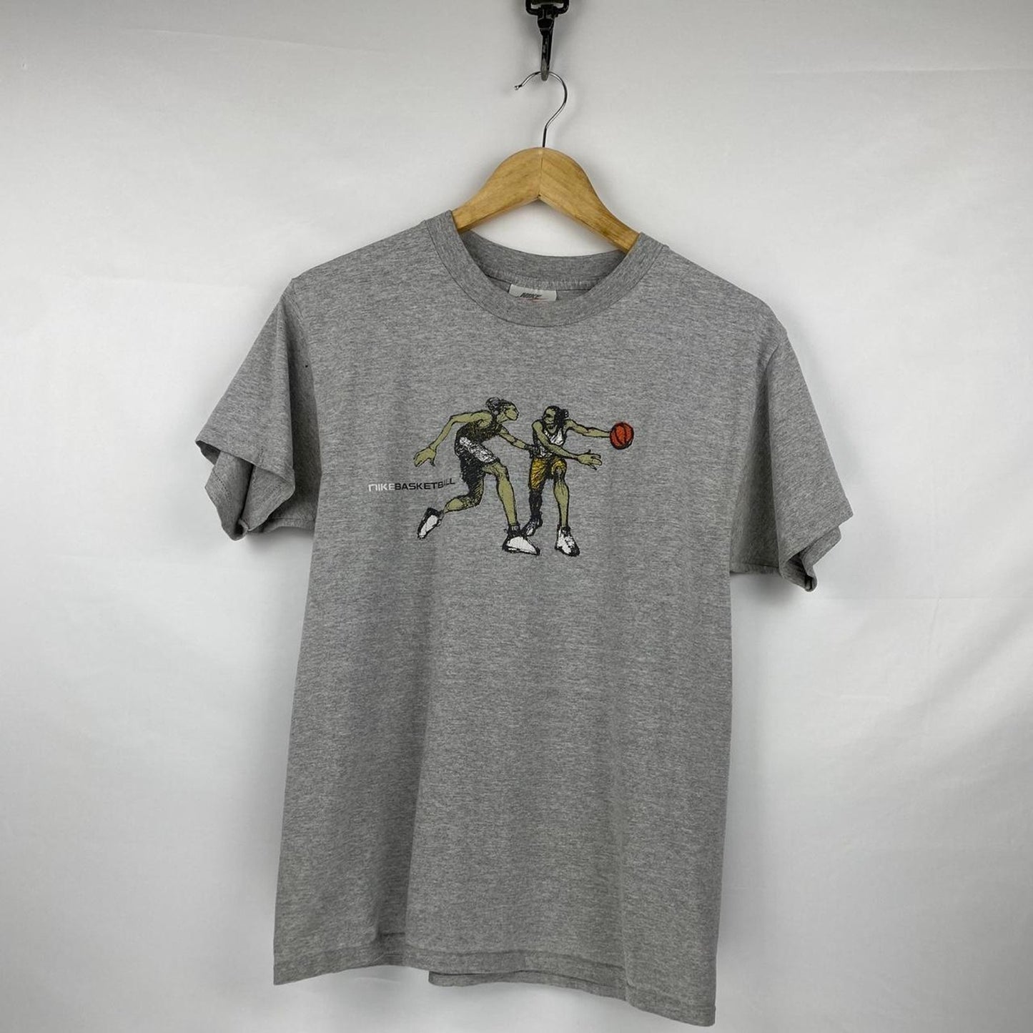 Nike Basketball Tee - S