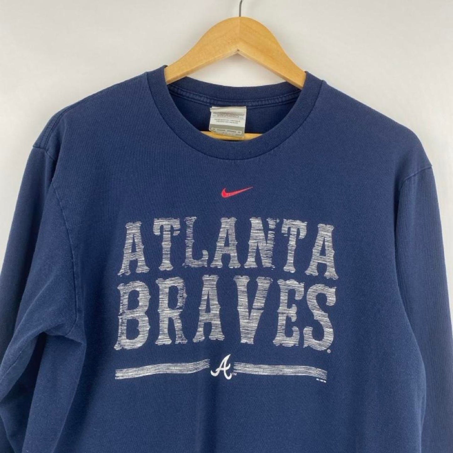 Nike Atlanta Braves Long Sleeve - M