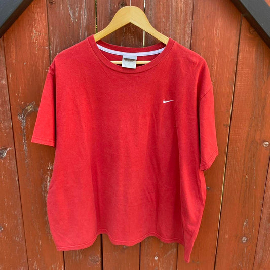 Y2K Nike Swoosh Tee